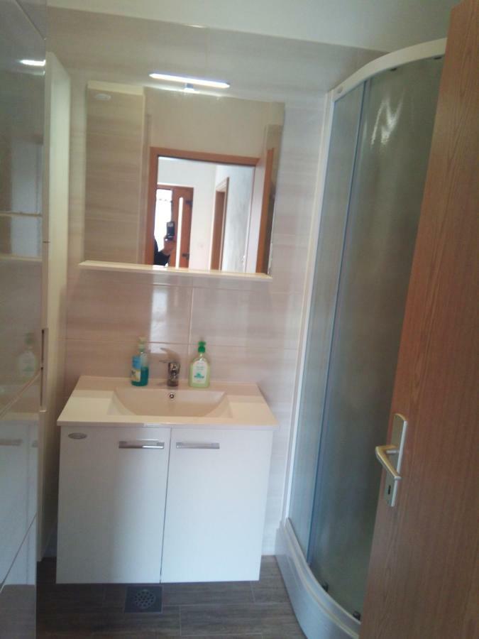 Apartmaji Matazin Črni Kal Eksteriør bilde