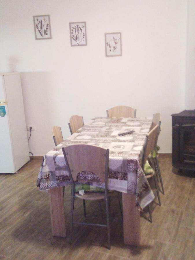 Apartmaji Matazin Črni Kal Eksteriør bilde